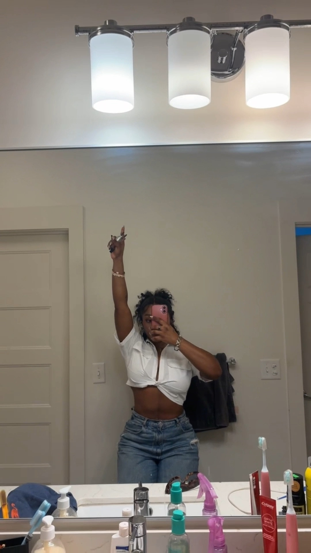 The perfect curvy girl jeans. Perfect for dressing up or down. Perfect for brunch

Extra 30% off w/code MORESUN30