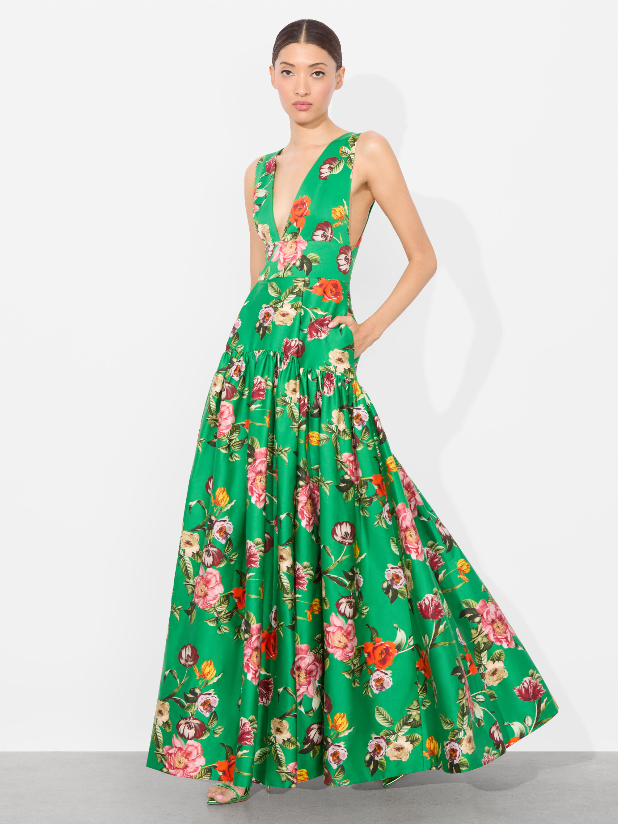 LILA HALTER STRUCTURED MAXI DRESS | Alice + Olivia