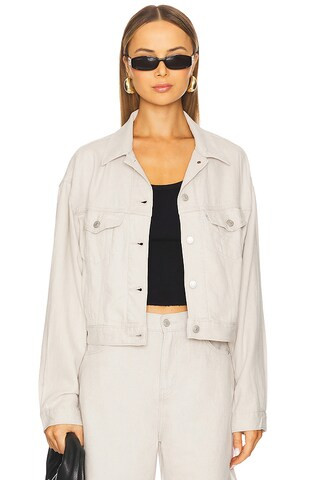 LEVI'S Shrunken 90s Trucker in Crystal Gray from Revolve.com | Revolve Clothing (Global)