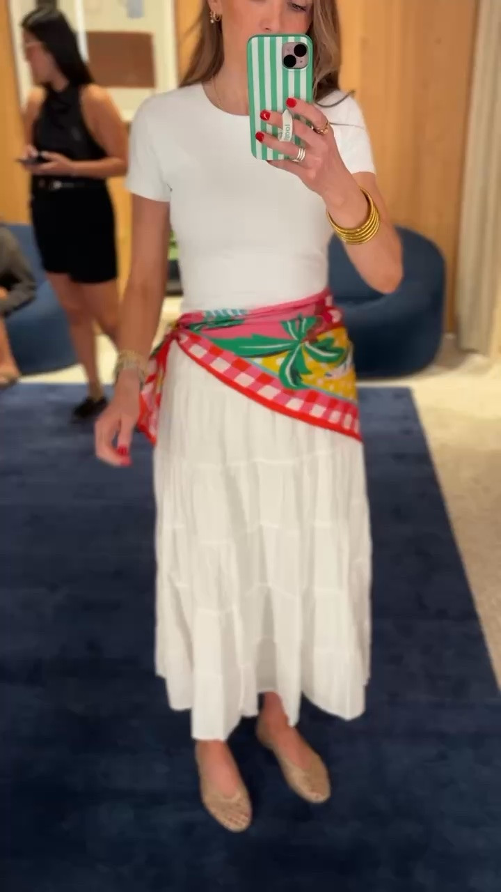 @Aritzia skirt I’m loving! It’s 100% linen. I am in a small and a size medium in their contour shirt.

#LTKgrwm #LTKdayinmylife