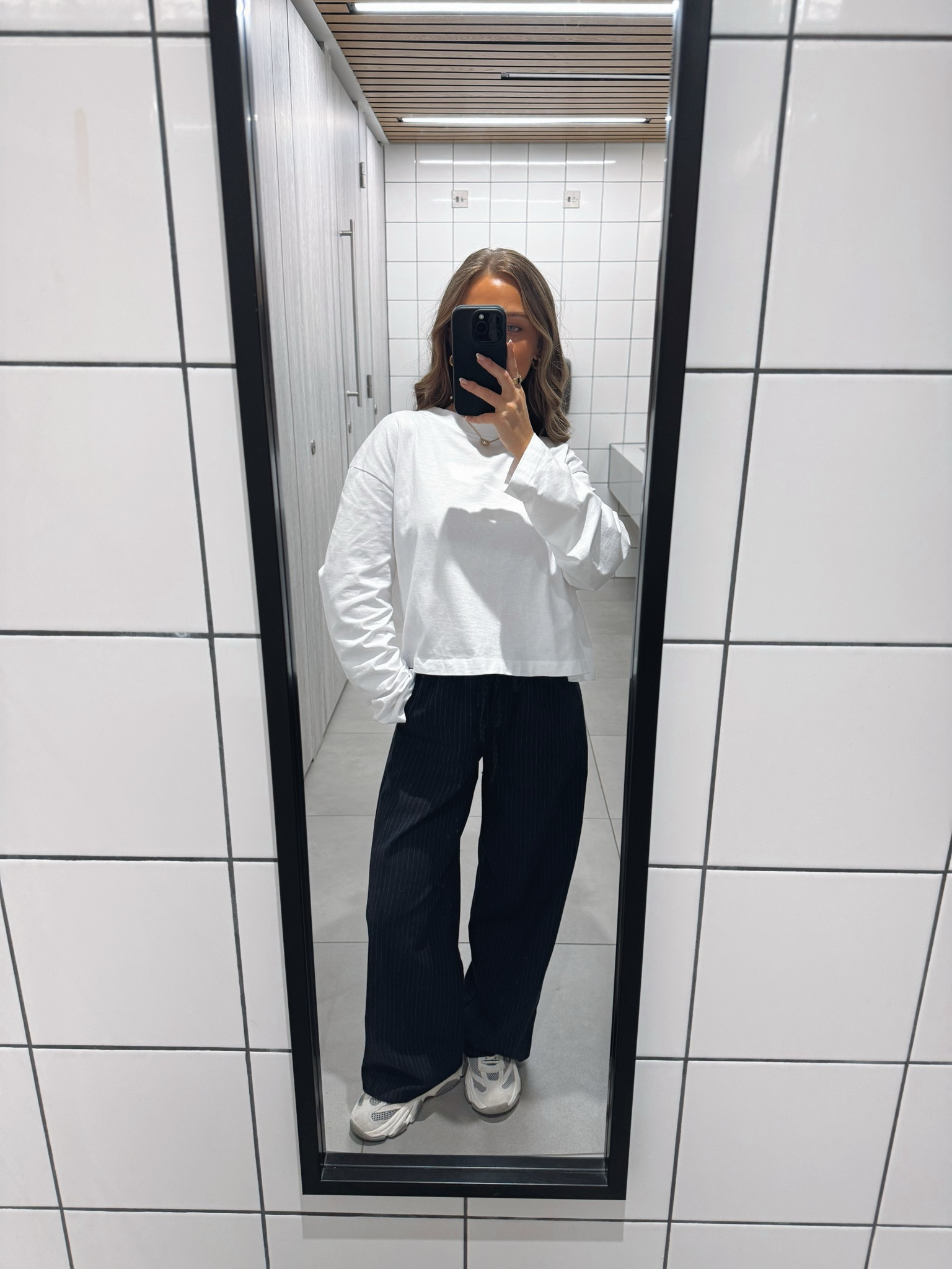 recent work outfits🤍

Pinterest style outfit inspo ideas wide leg trousers smart casual work asos loose spring summer TikTok casual easy basic neutral ootd faves casual corporate petite white long sleeve boxy tshirt 

#LTKootd #LTKWorkwear #LTKspring