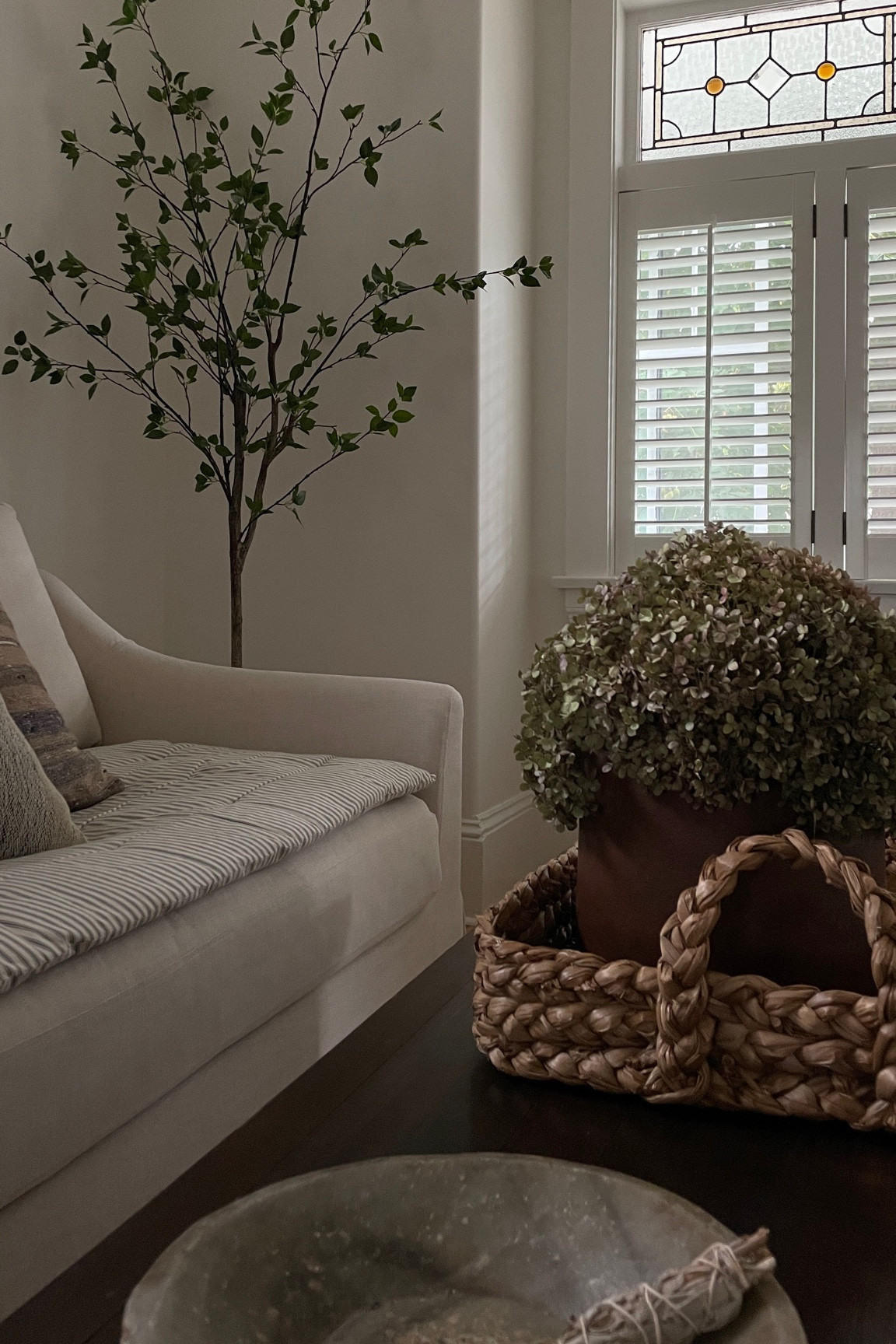 My living room is ready for fall 

#LTKhome