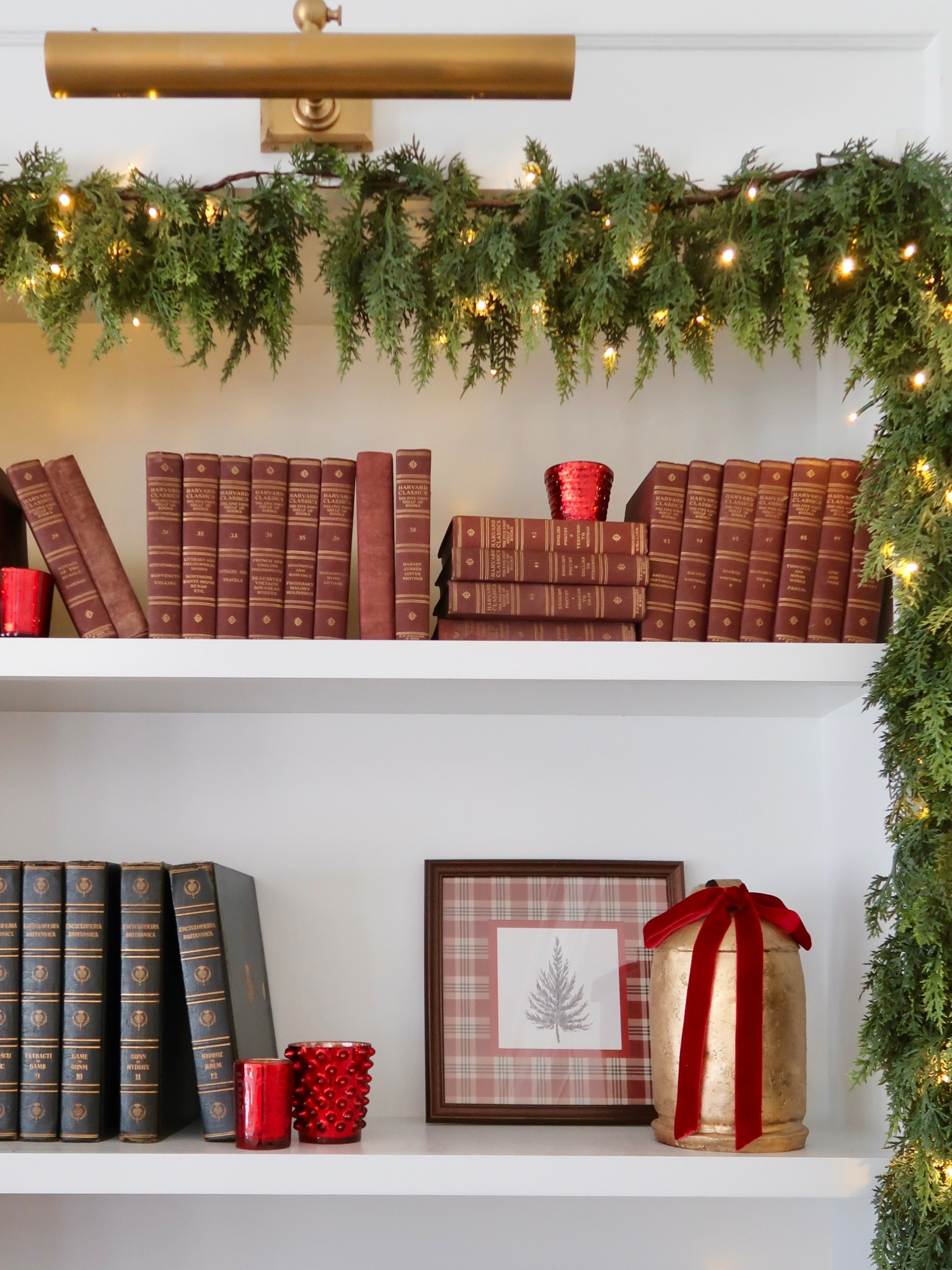 Trend alert: Ralph Lauren Christmas! Classic, rich colors, traditional style 

Amazon finds, Christmas decorating, garland, bells, shelf decor 


#LTKOver40 #LTKHoliday #LTKHome