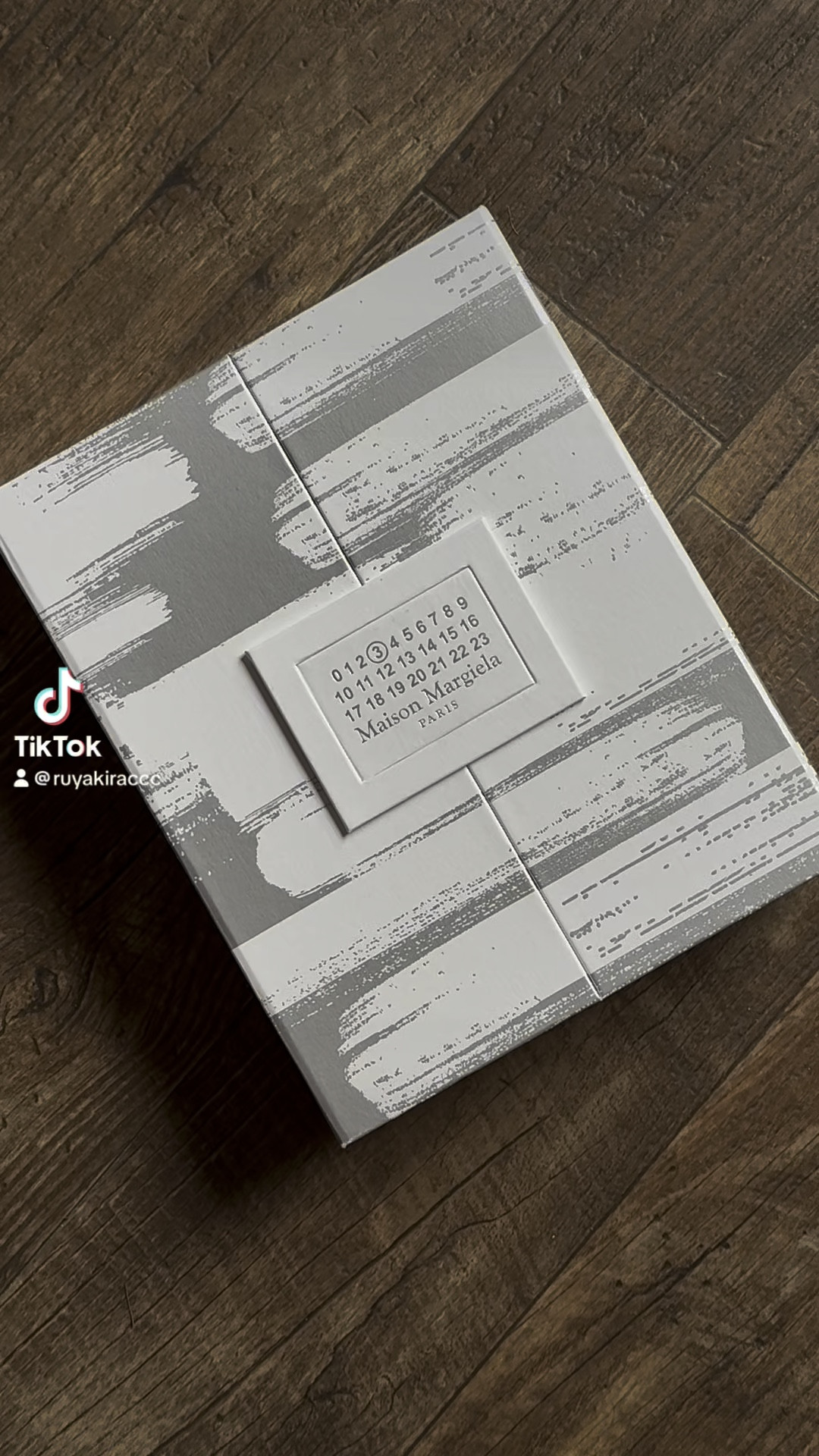 The perfect gift for the holidays: the Replica Advent Calendar 💫 Here’s what inside! On sale now #giftsforher #perfume #fragrances #beautygifts #adventcalendar 

#LTKBeauty #LTKSeasonal #LTKHoliday