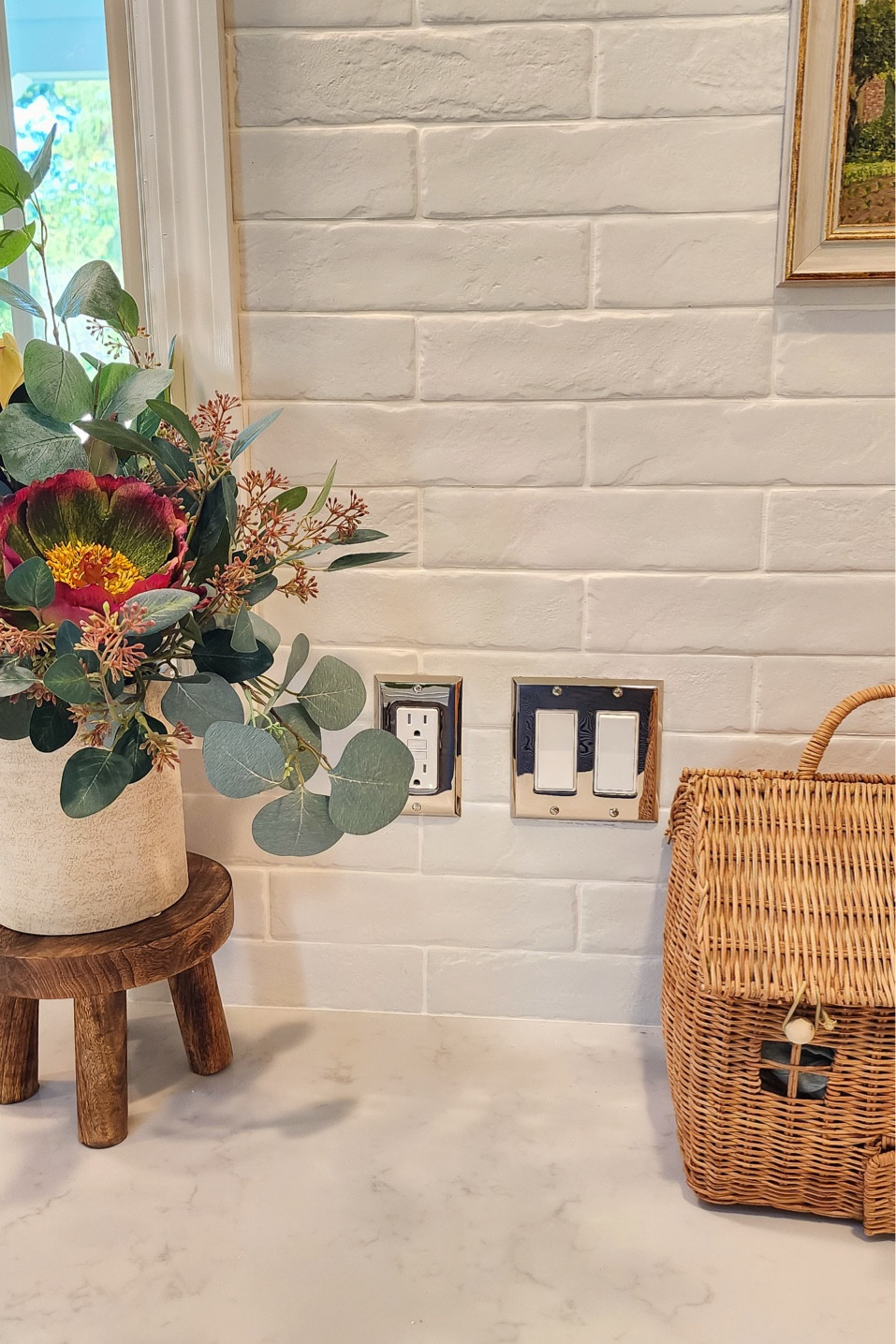 I get asked 50 times a day about my beautiful rustic brick porcelain tile!! It’s finally linked in one place for all who inquire.🤎 
#fauxflorals #backsplash #tile #farmhousekitchen #brickwall #kitchen

#LTKunder100 #LTKhome