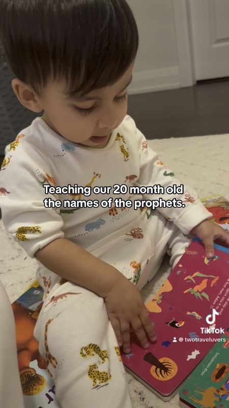 One of our favorite books #muslimkids #muslimfamily #prophet #eid #ramadan #amazonfinds #prophetnames #toddlerlife 

#LTKkids #LTKbaby #LTKVideo
