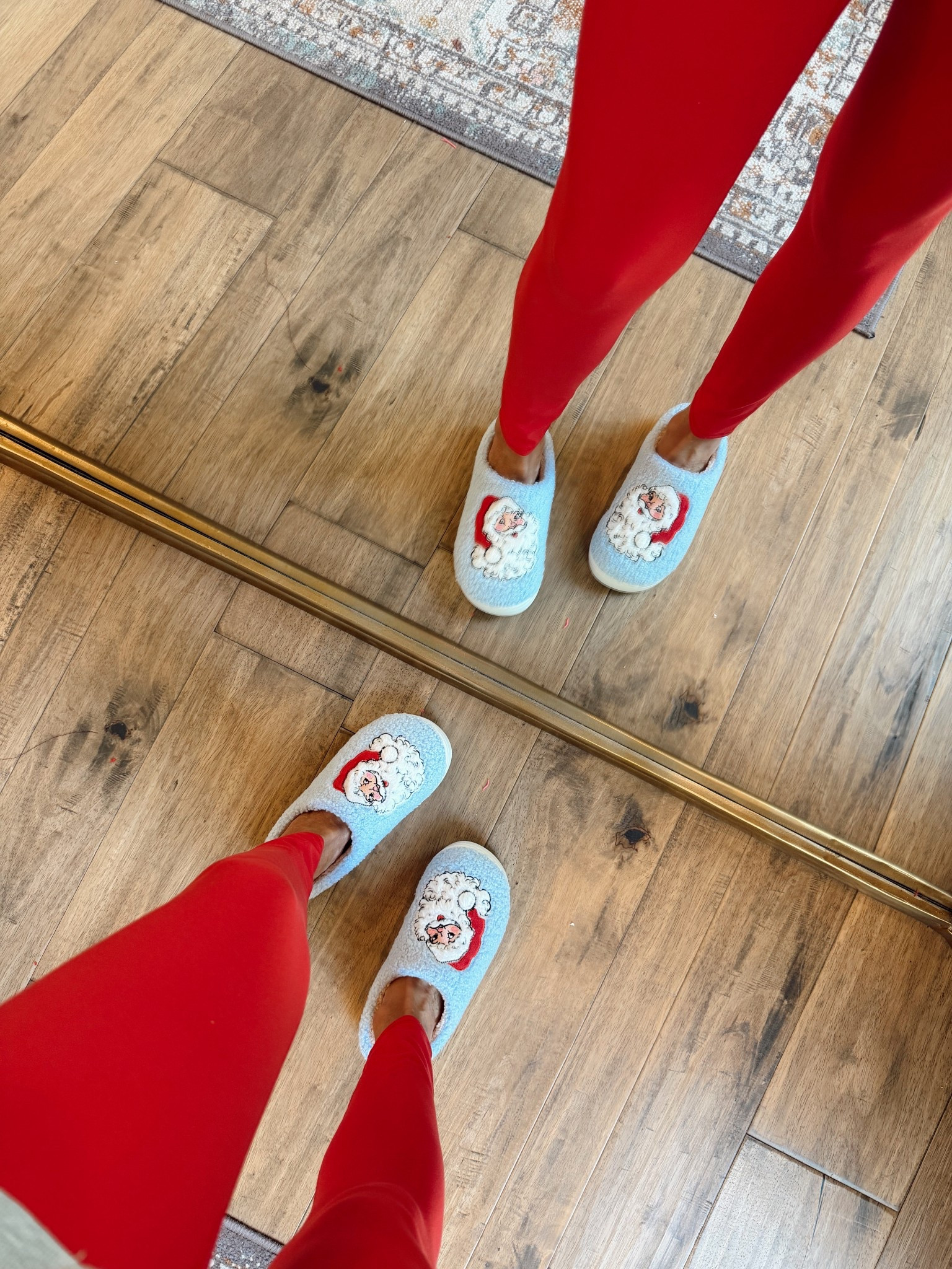 The most adorable Christmas slippers!! Code: CRISTINA to save!!

#LTKSeasonal #LTKSaleAlert #LTKHoliday