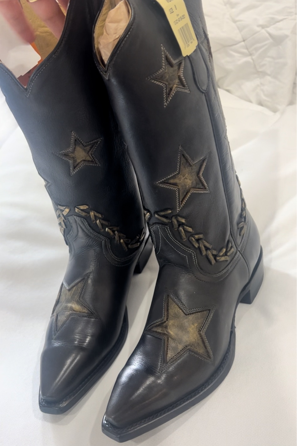 The perfect Morgan Wallen boots🤩

#LTKGiftGuide #LTKFestival #LTKstyletip