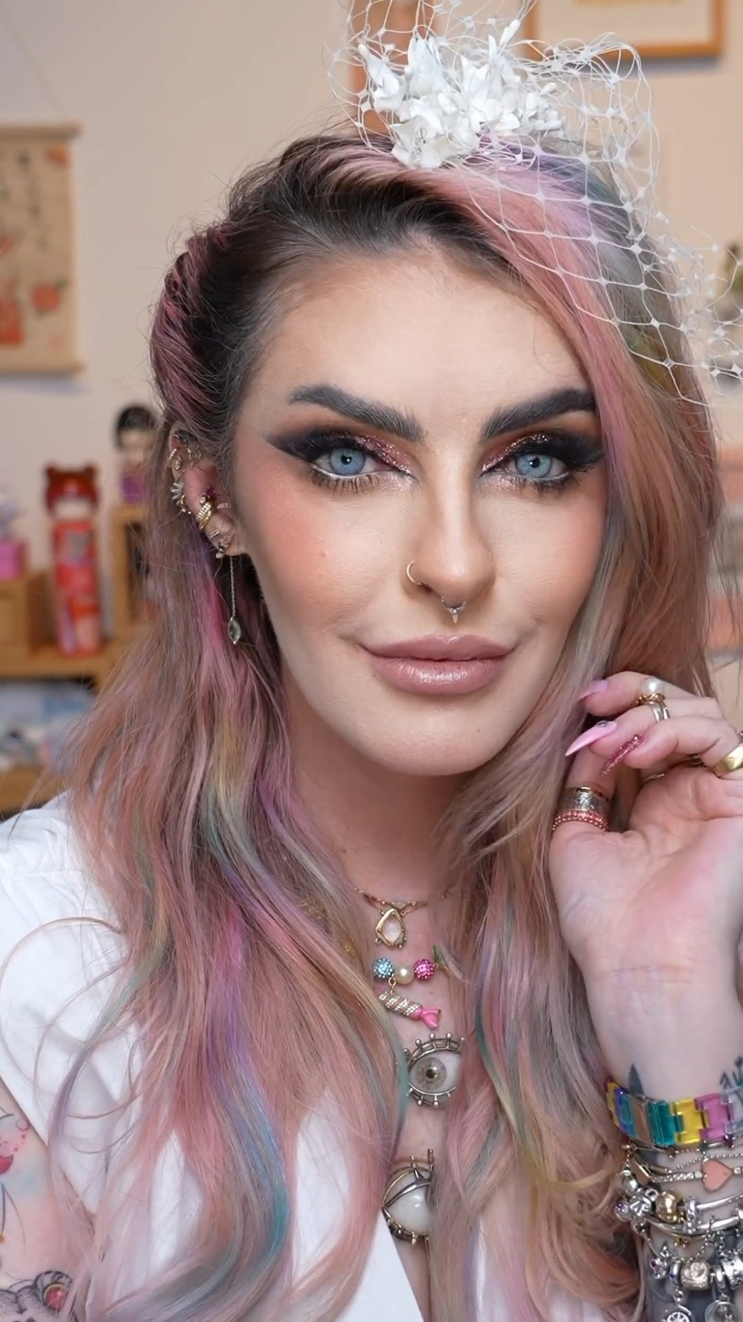 Make de noiva completa usando
@linhabrunatavares *+ 4 Eu estava muito ansiosa para fazer esse vídeo, vocês sabem o quanto amoooo a marca!



#LTKbrasil #LTKbeauty