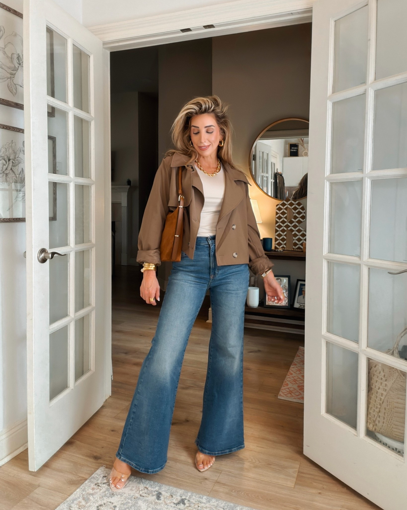 A flared leg adds a fun element to a pair of denim. 

Fall outfits women, fall outfits over 40, cropped trench coat, jacket, flare leg denim jeans, fall shoulder bags, fall accessories

#LTKgrwm #LTKootd #LTKOver40