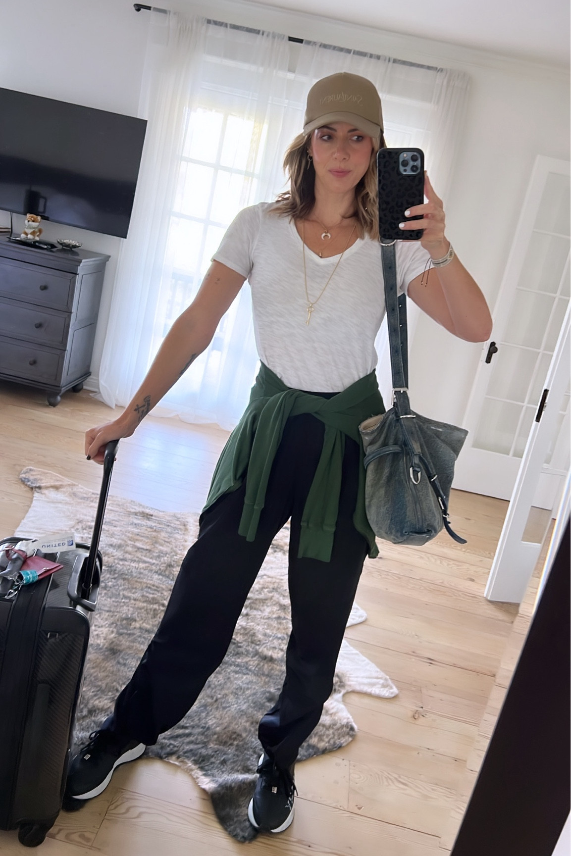 Airport fit

#LTKTravel #LTKOver40 #LTKStyleTip