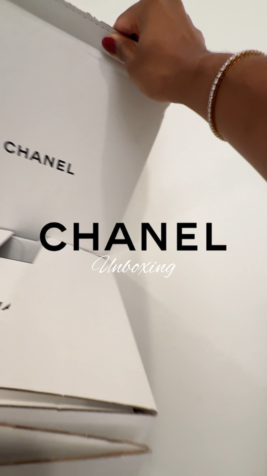 Chanel Holiday Makeup Gift Set unboxing with ASMR ✨ 

#LTKBeauty #LTKHoliday #LTKGiftGuide