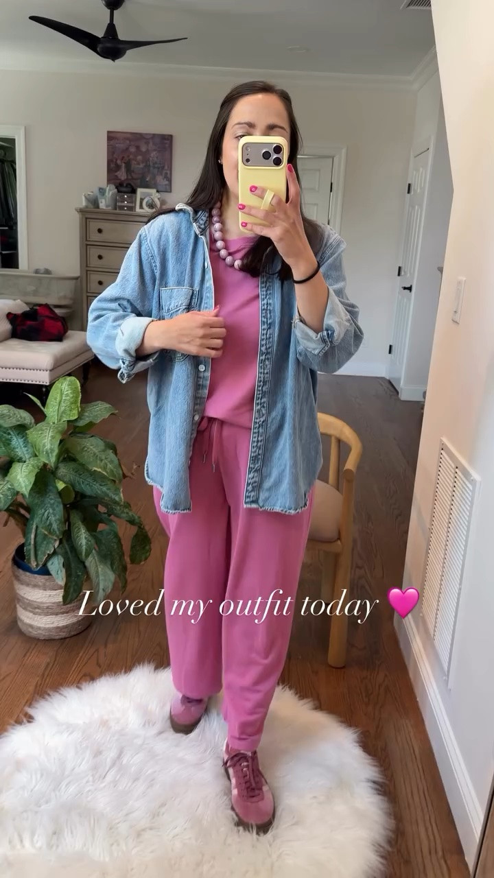 Loved my outfit today 🩷