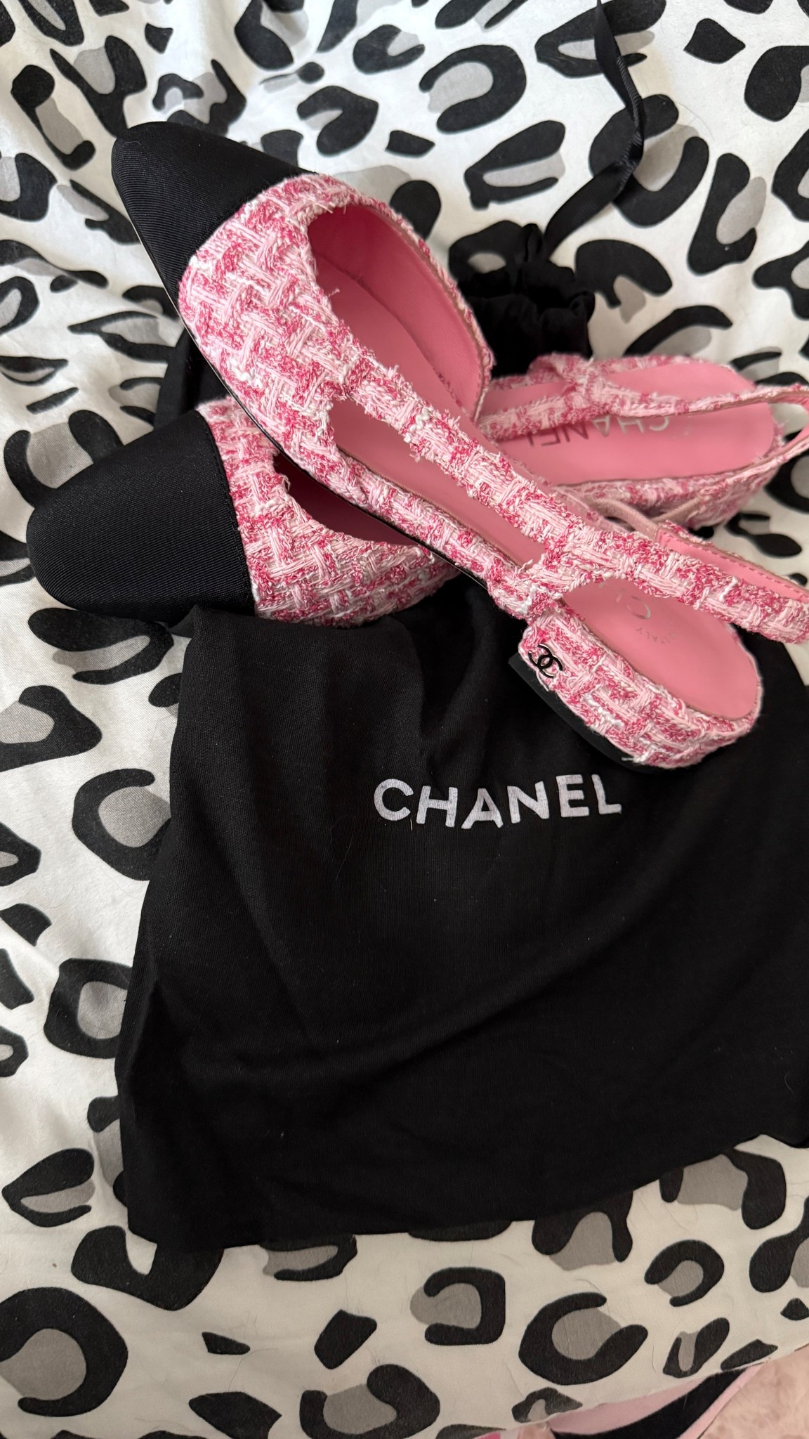 FAST shipping, AMAZING quality, true to size!!! I sized up 1 size and regret it bc they do fit normally!!! Stick with your size and you’ll be great !! 💕

#LTKShoeCrush #LTKSummerEdit #LTKFindsUnder100