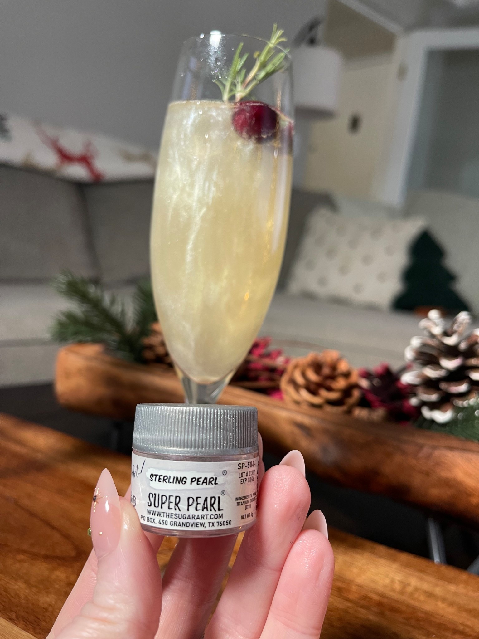 Using edible glitter to create beautiful drinks is one of my faves 🤩



#LTKSeasonal #LTKHoliday #LTKfoodie