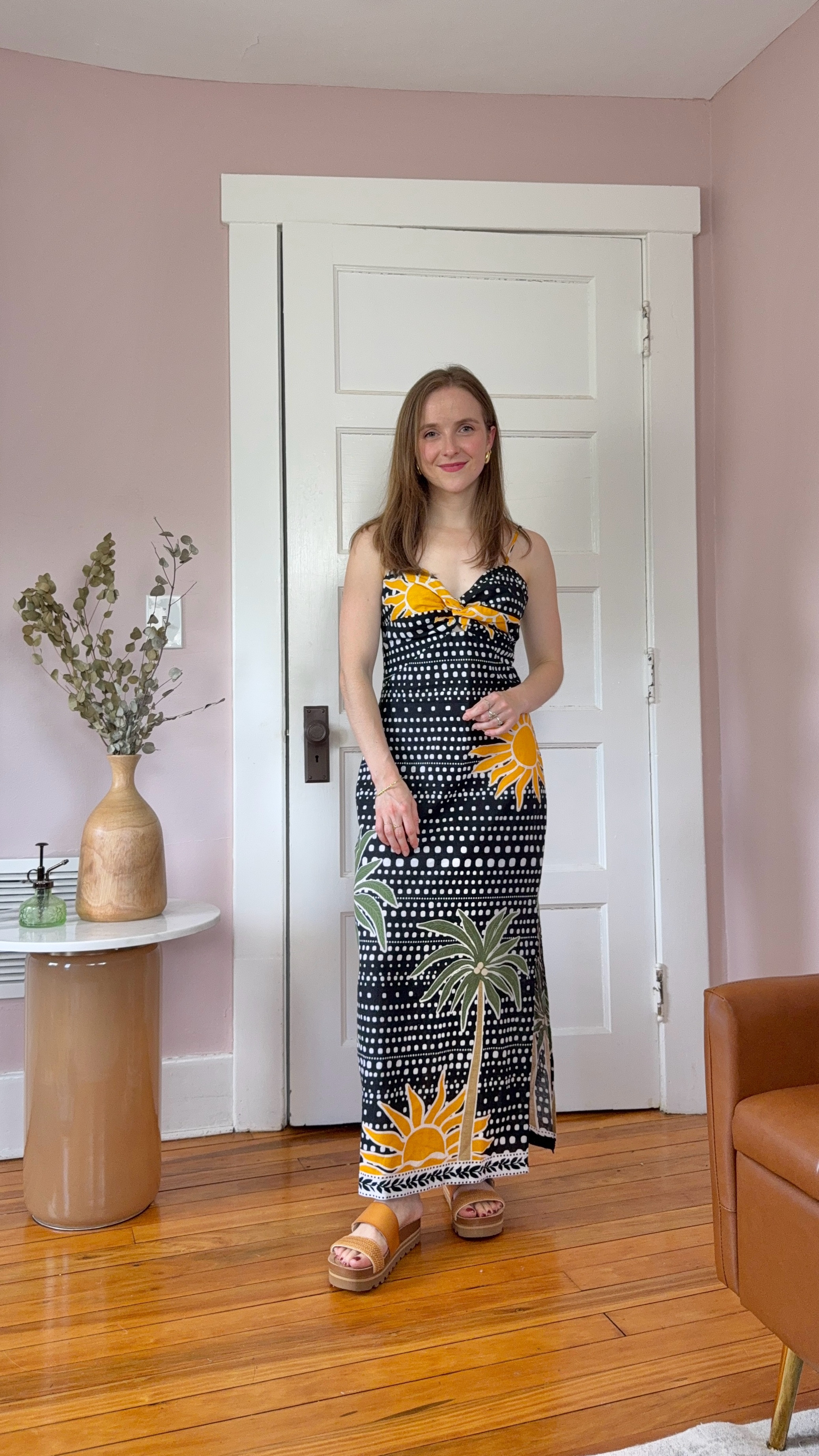 Stunning sundress 30% off with cutout twist front wearing 0

Light linen perfect for the beach or vacation, adjustable steps 

Reef sandals with arch support wearing size 7 size up 1/2 



#LTKTravel #LTKPetite #LTKSaleAlert