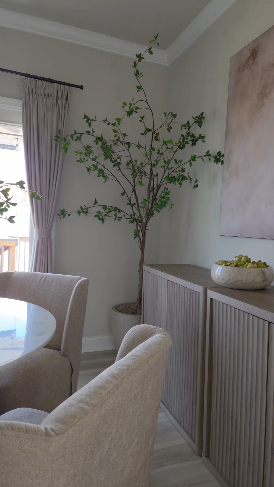 A complete seasonal reset for my favorite home pieces from @Wayfair. Shop these modern organic furniture finds and more on my LTK.#Wayfair #homedecor #modernorganic #interiorstyling

#LTKHome #LTKSaleAlert #LTKSeasonal