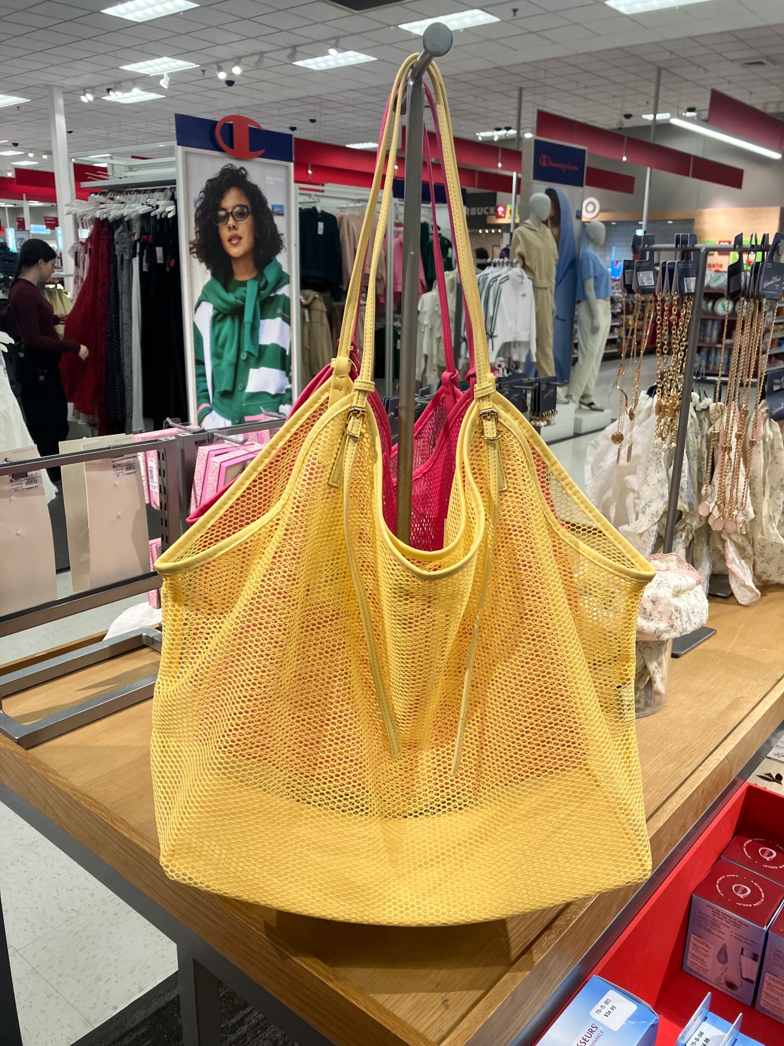 Obsessed with this sporty mesh tote from A New Day™ 🖤✨
Perfect for the gym, beach days, or all your on-the-go adventures!

Lightweight, breathable, and holds EVERYTHING 🙌

#LTKmomlife #LTKSeasonal #LTKTravel