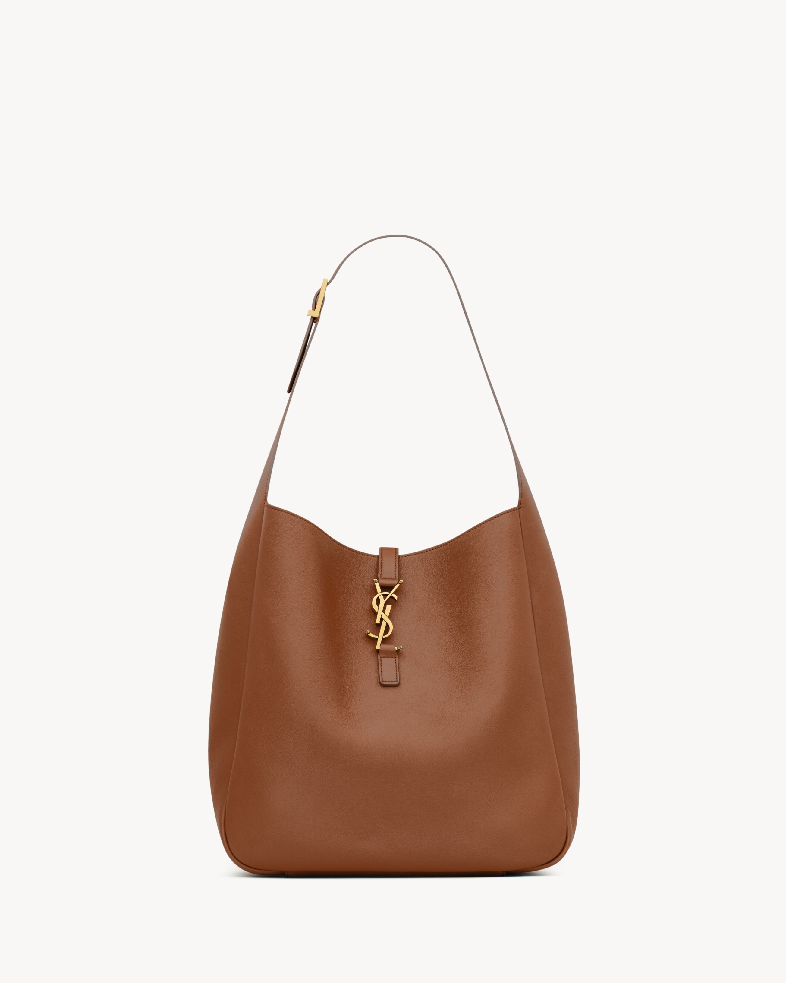 LE 5 À 7 supple LARGE in grained leather | Saint Laurent Inc. (Global)