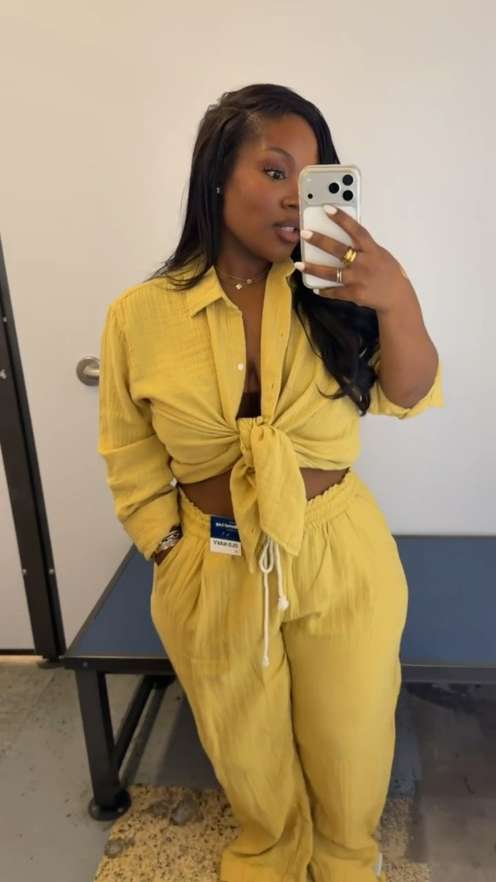 Set is under $50 at Old Navy! ✨

Top: L
Bottoms: XL 

#LTKPetite #LTKMidsize #LTKSaleAlert