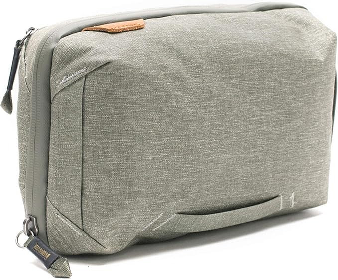 Peak Design Tech Pouch (Sage) | Amazon (US)