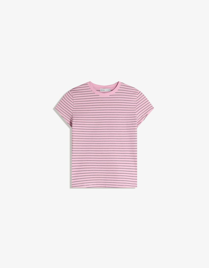 Short sleeve round neck T-shirt - Basics - Women | Bershka UK