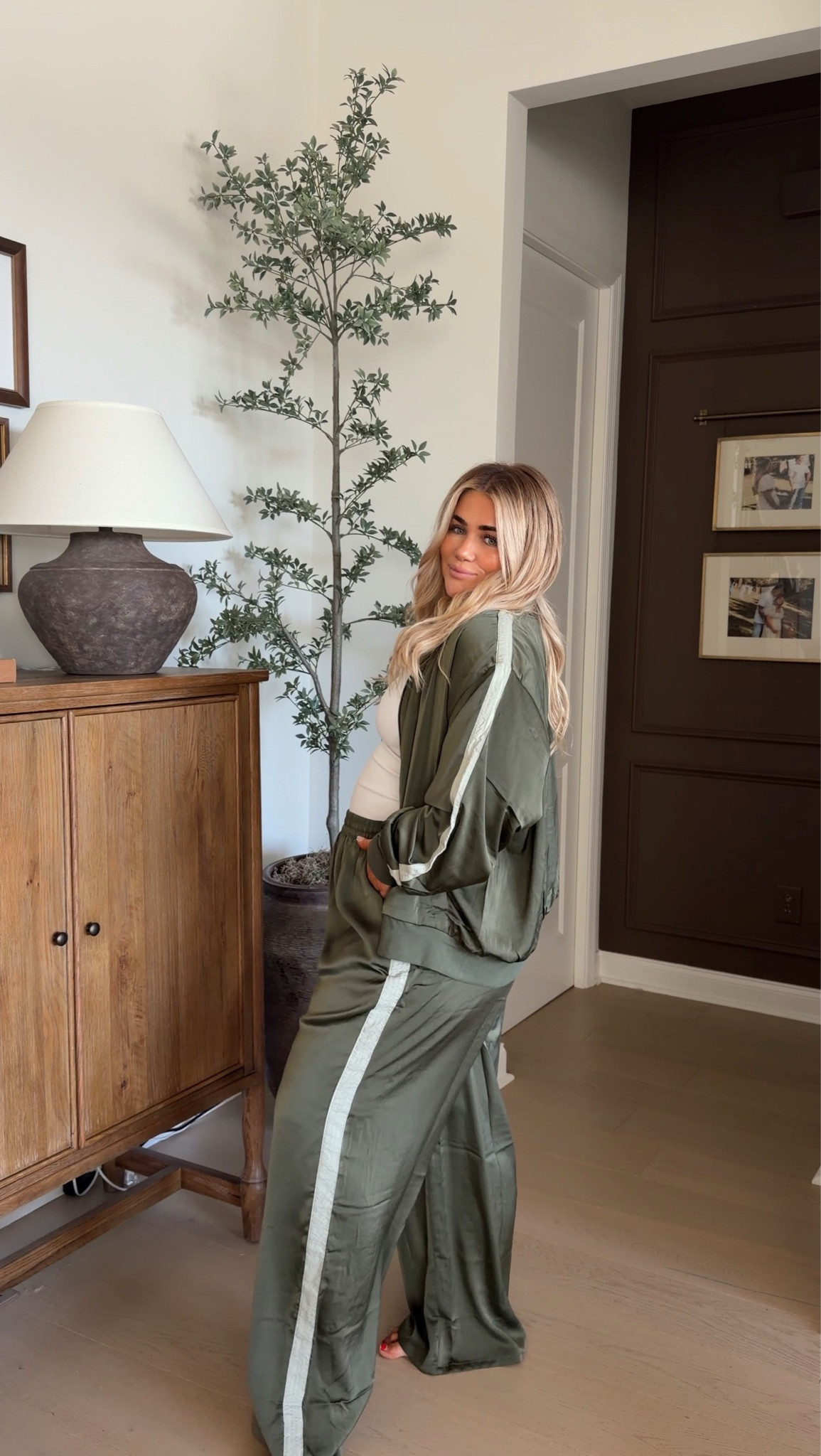 Love this set!! @Aerie XL pants & large zip up

#LTKMidsize