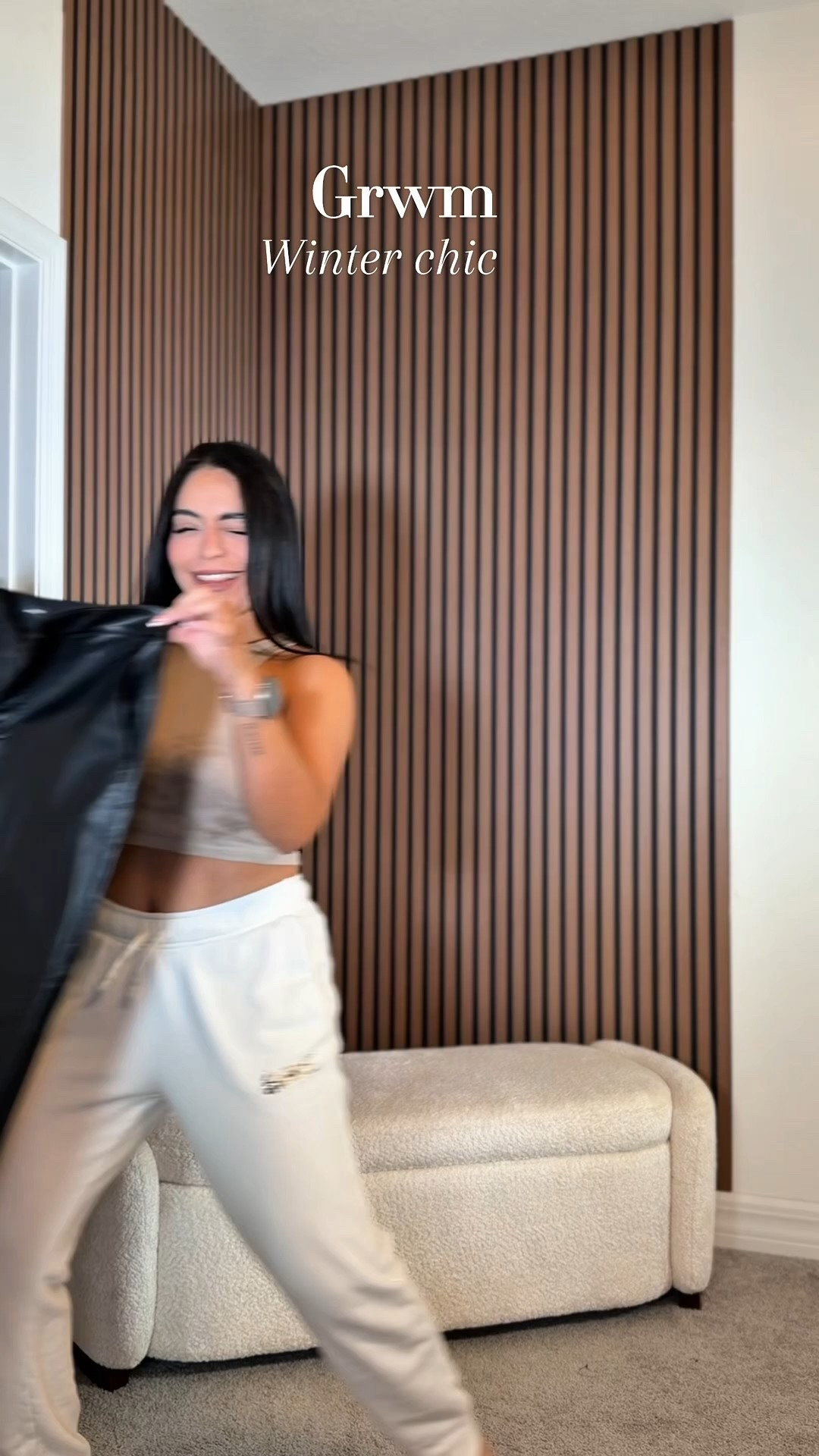 You could never go wrong with a leather skirt and boots 🤎
Wearing small top and skirt. 