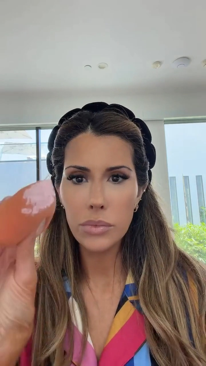 I LOVE this cloud set translucent powder! I’m using shade “Candy” and just working it in with a blender!

Nordstrom Sale, Nordstrom Beauty, NSALE, Emily Gemma

#LTKgrwm #LTKselfcare #LTKBeauty