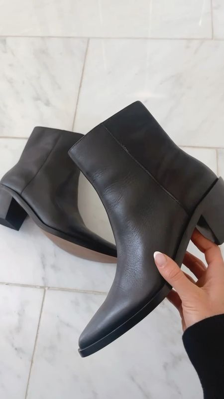 Fall black bootie for fall