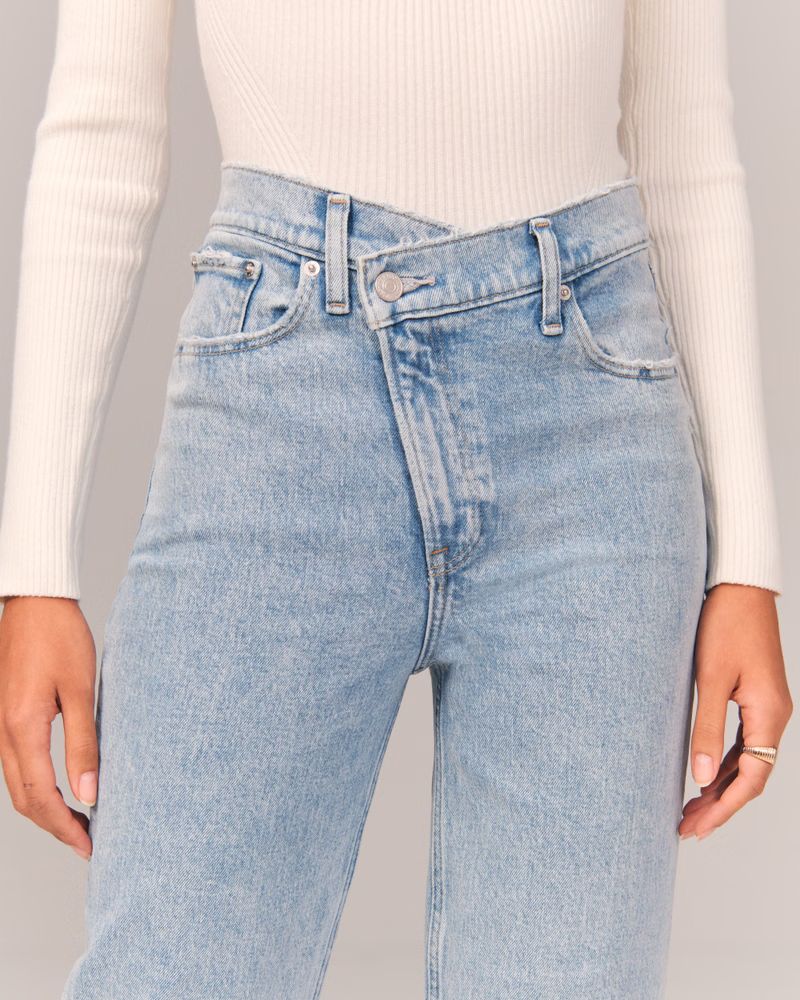 Ultra High Rise 90s Straight Jean | Abercrombie & Fitch (US)