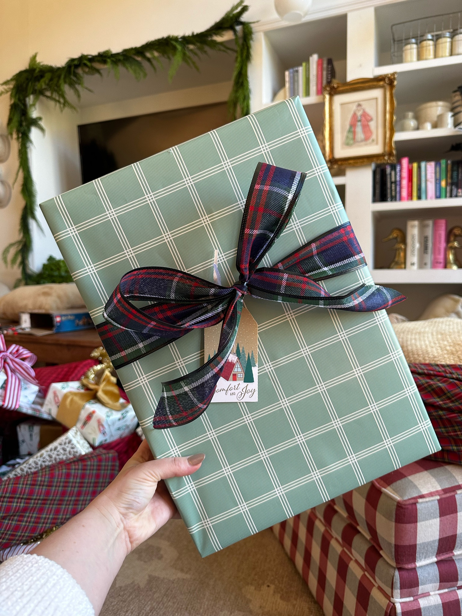 Love this paper & bow combo! 

#LTKHoliday #LTKSeasonal #LTKGiftGuide