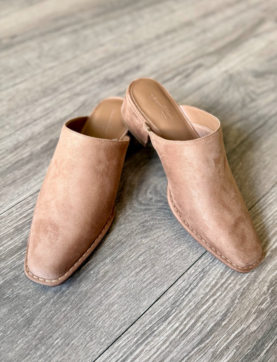 These are so effortless and go with just about everything! Fit TTS 

 #LTKootd #LTKWorkwear