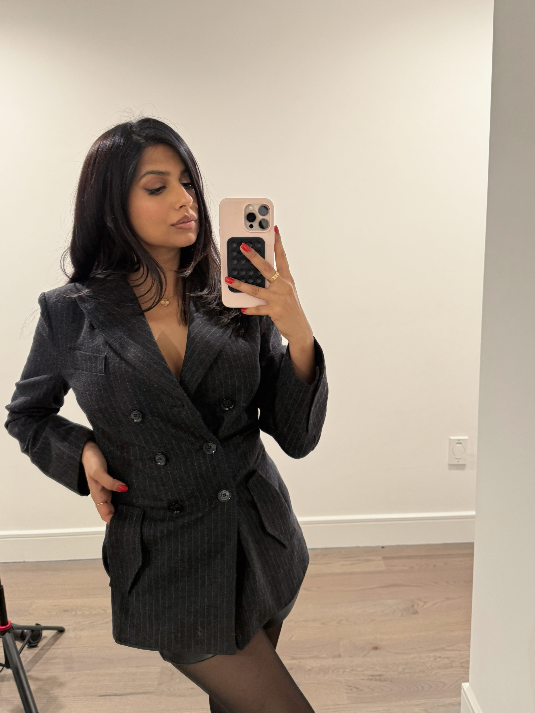 My favorite blazer right now from @zara 

 