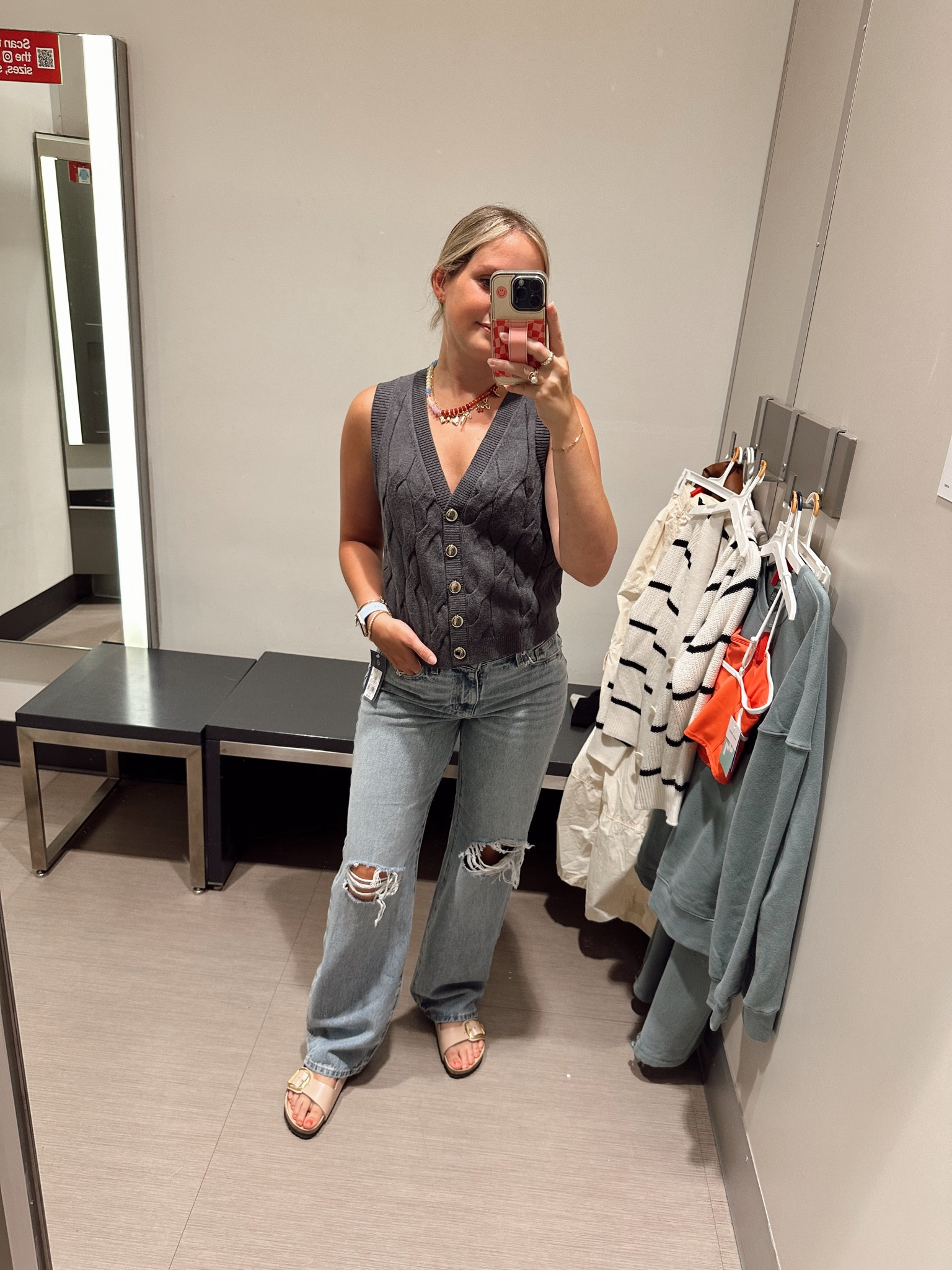 Denim is on sale for under $30!

#LTKSaleAlert #LTKStyleTip #LTKFindsUnder50