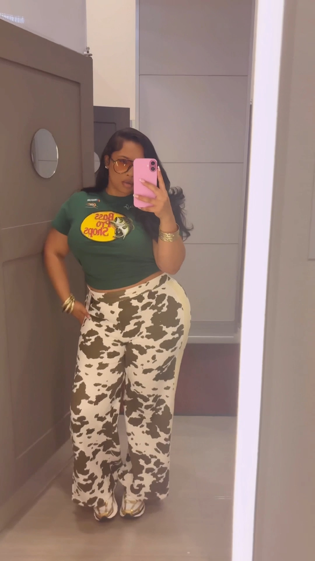 Fall is here and I’m throwing fits. This outfit is cute and simple. I love color blocking and working with print. 

Wearing a size medium in the tops & bottoms. 

#LTKStyleTip #LTKMidsize #LTKNYFW