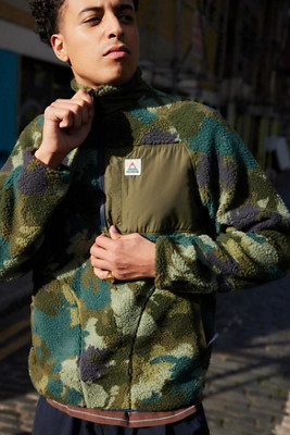 Passenger Khaki Alpine Half-Zip Fleece - Khaki L at Urban Outfitters | Urban Outfitters UK