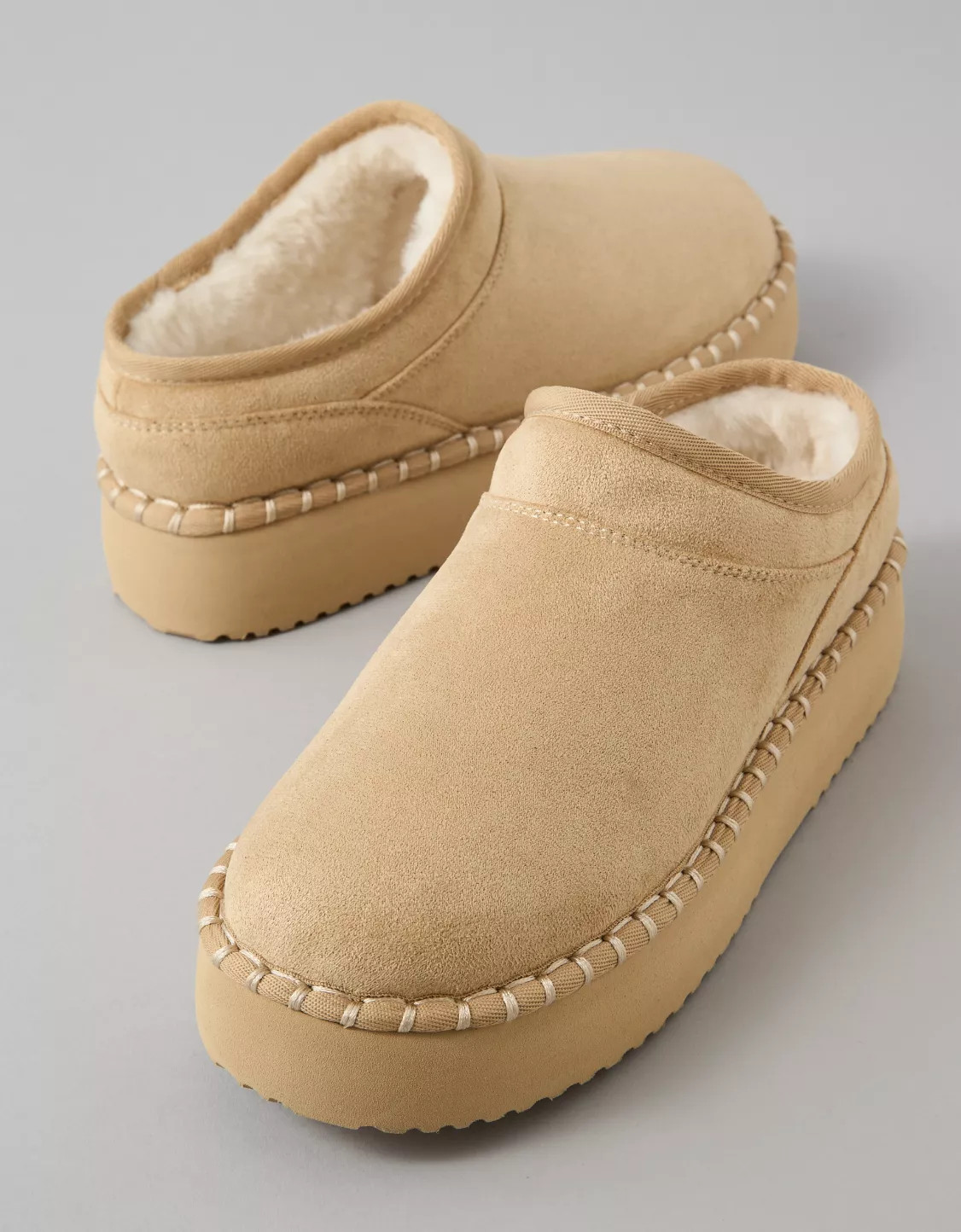 AE Hangout Scuff Slide | American Eagle Outfitters (US & CA)