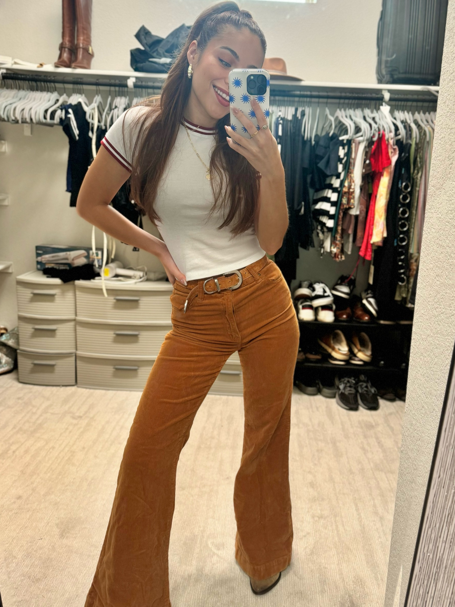 Casual transitional fall outfit for any casual outfit.


#LTKFindsUnder50 #LTKSeasonal #LTKStyleTip