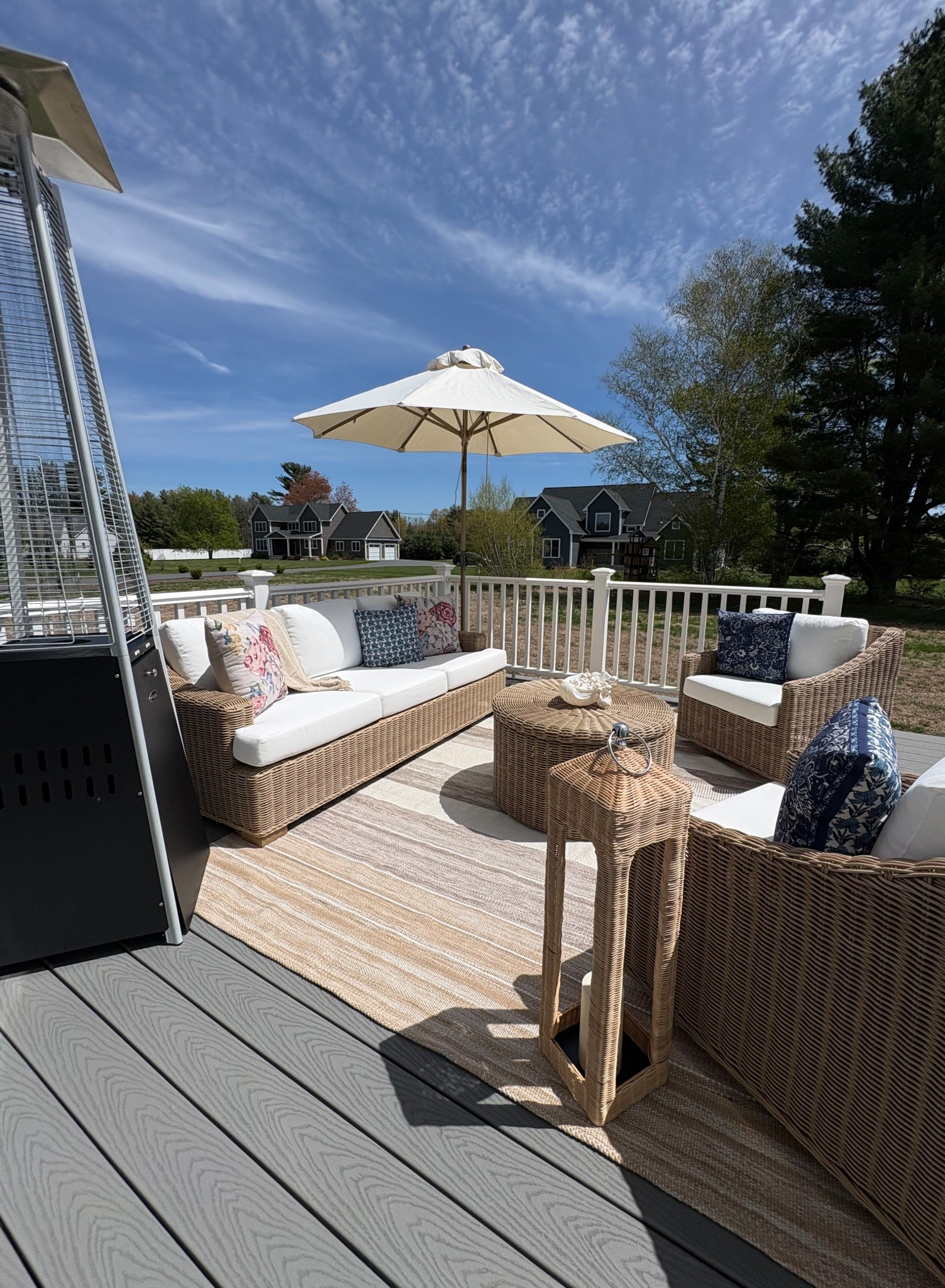 Outdoor deck furniture ☀️

#LTKHome #LTKSeasonal