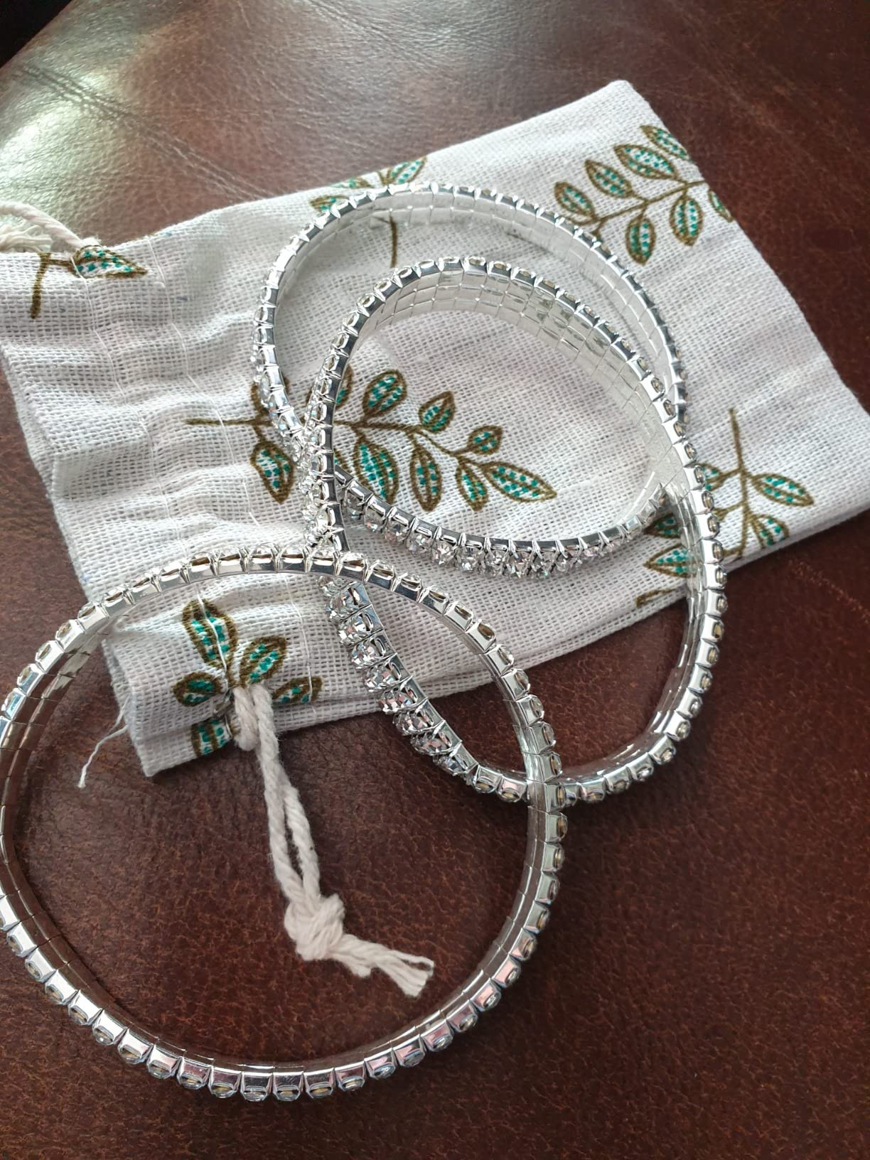 Kucheed 2PCS Twinkle Diamond Anklets, Elastic Sparkling Rhinestone Foot Jewelry, Bling Tennis Ank... | Amazon (UK)