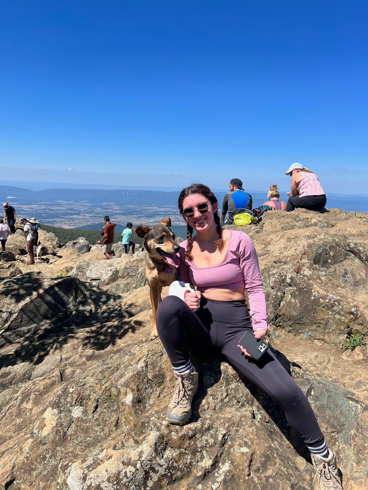 Loving some more hikes with Lena on the weekends ❤️ This is one of my go to outfits for weather that goes from cold to hot real quick! #LTKCyberWeek

#LTKtravel #LTKSeasonal