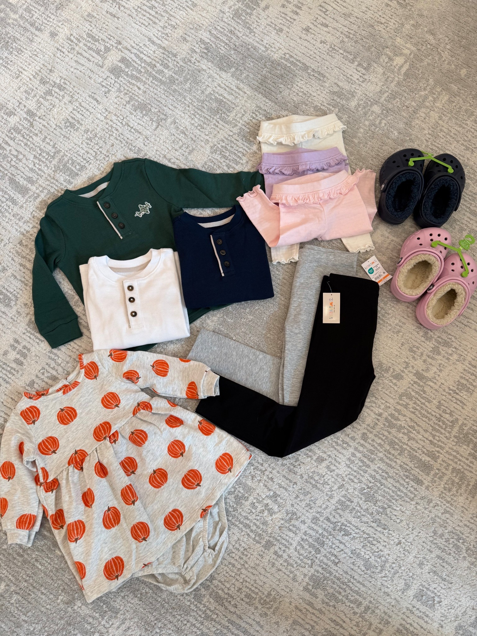 #WalmartPartner @Walmart has the cutest kids stuff right now! The best deals for when they’re growing quickly. #WalmartFashion @walmartfashion