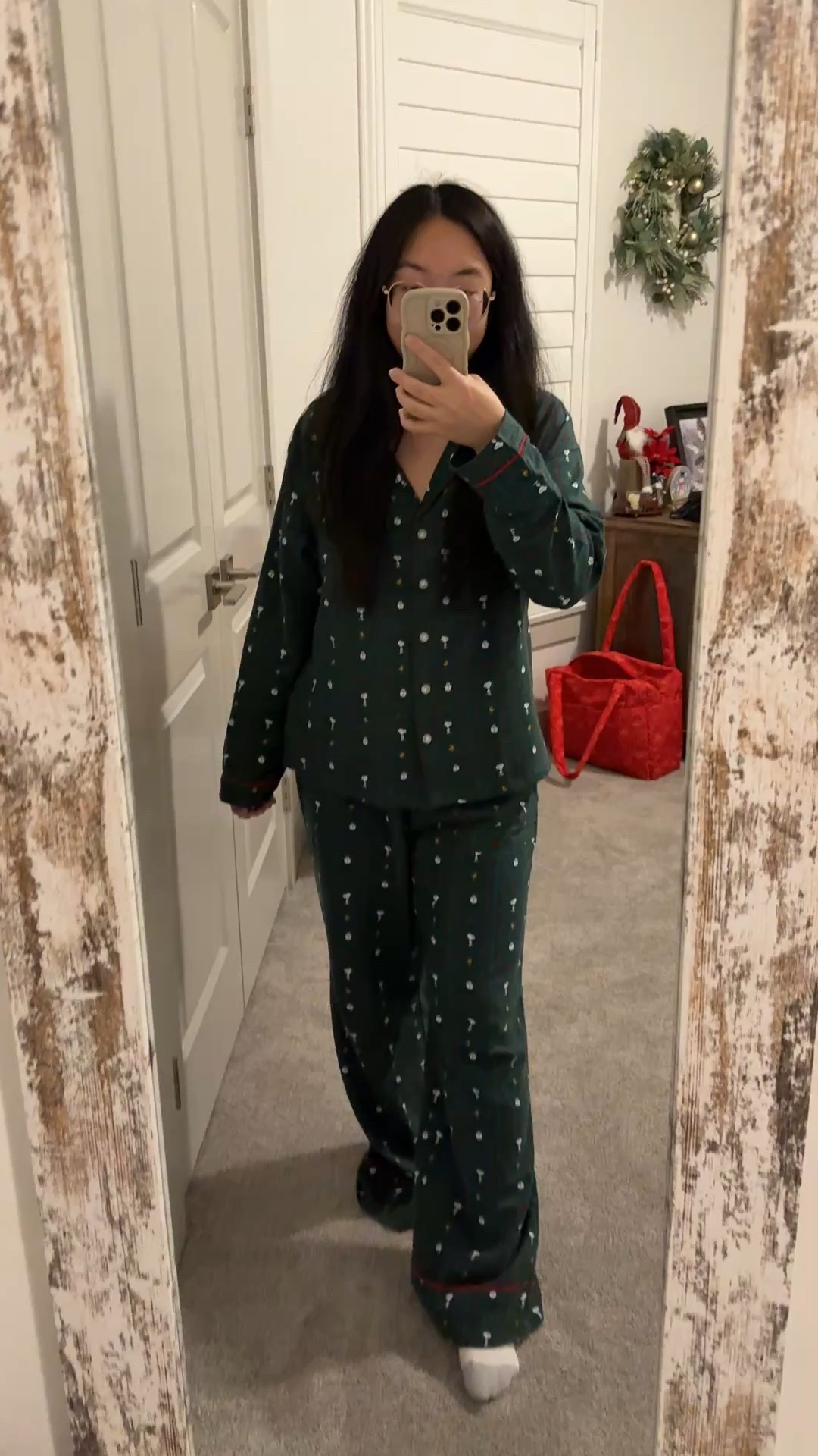 Snoopy Christmas pajamas from American Eagle!

Wearing a size small.

#LTKHoliday #LTKootd #LTKSeasonal