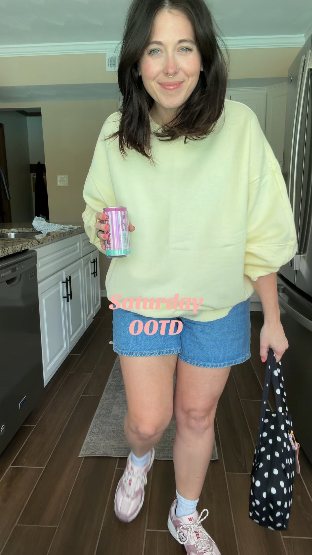 Sweatshirt & shorts season 🙌🏻

#LTKSaleAlert #LTKootd