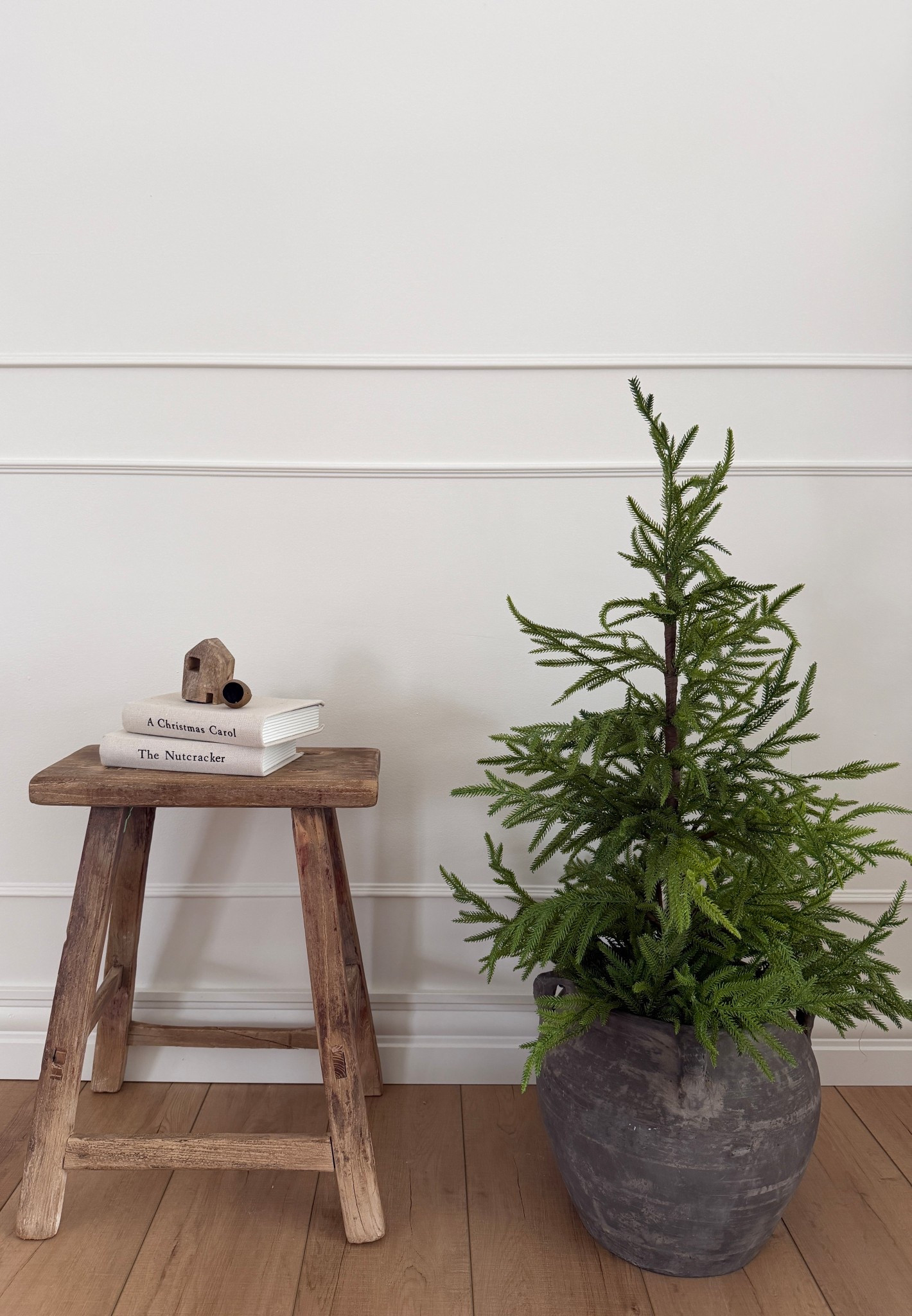 Subtle holiday decor 

#LTKhome #LTKsale #LTKholiday