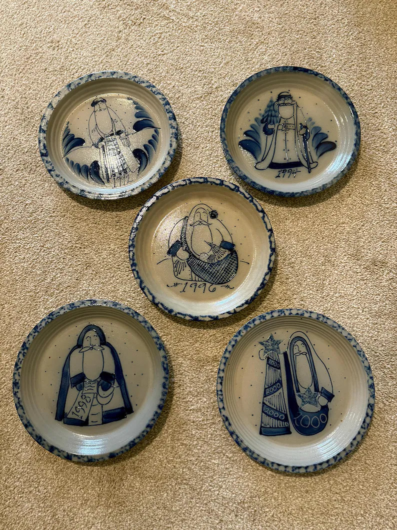 Eldreth Pottery Santa Pie Plate Cobalt Blue Folk Art Salt Glazed Stoneware: 1992, 1994, 1996, 199... | Etsy (Global)