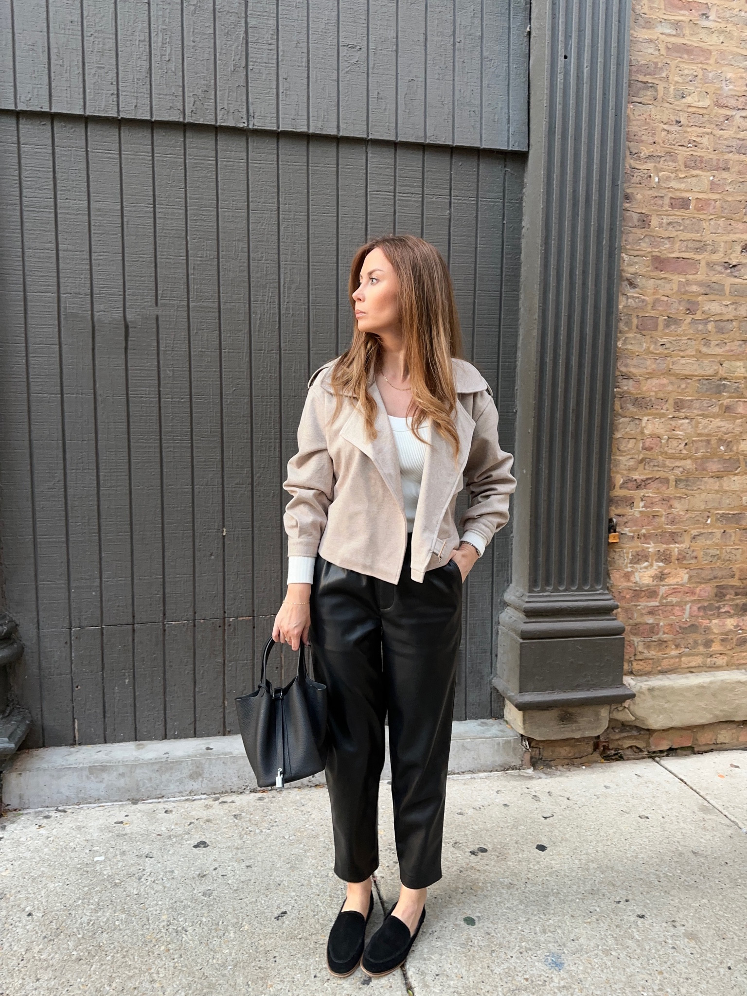 Fall textures and shades 🍁
Jacket from @liwisi.official

✨buy 2 get 30% off with code [Bernadetta]

#liwisi #liwisisnap


#LTKstyletip #LTKxMadewell #LTKsalealert