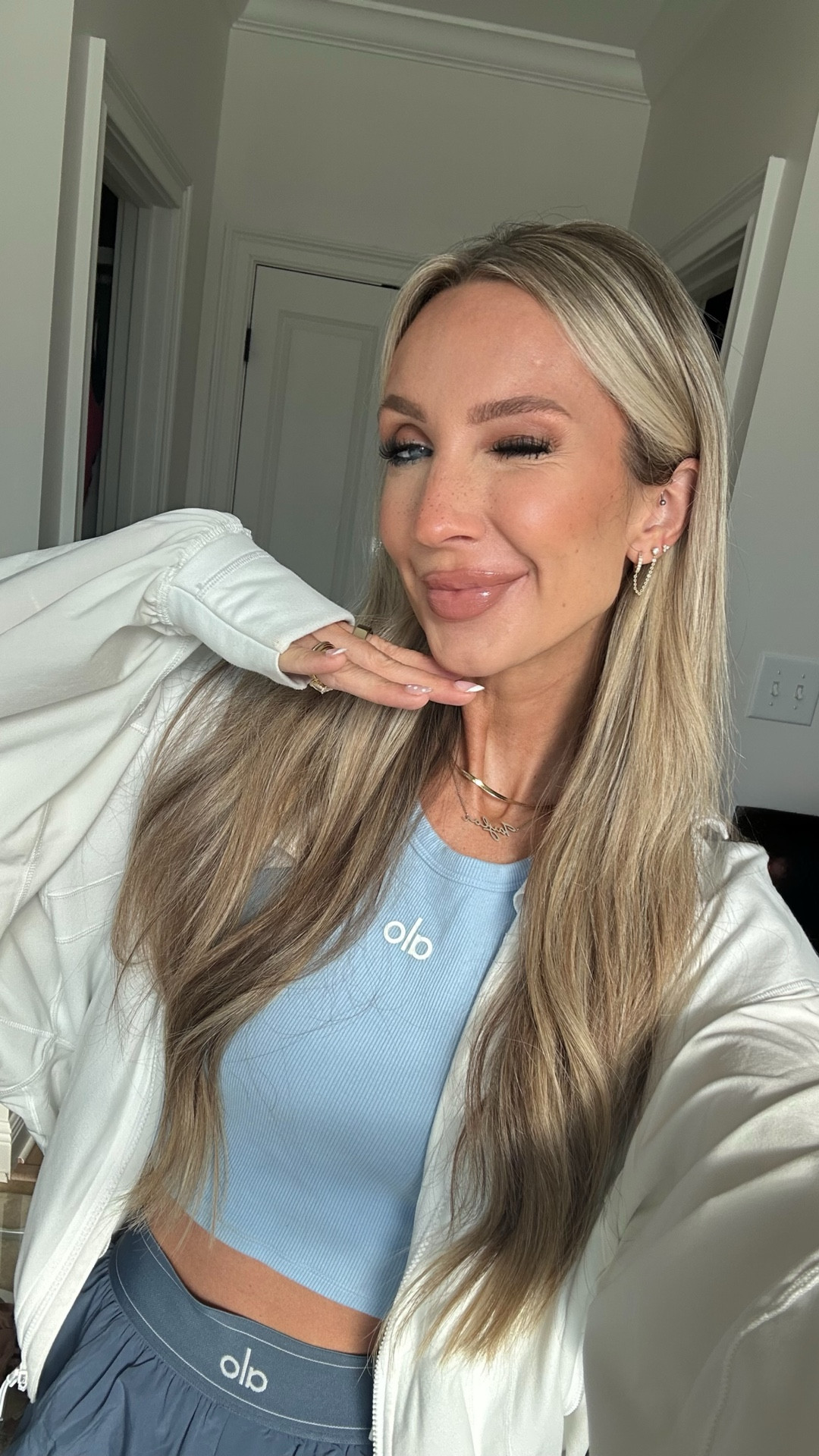 10 minute makeup 🤍 

#LTKHoliday #LTKGiftGuide #LTKselfcare