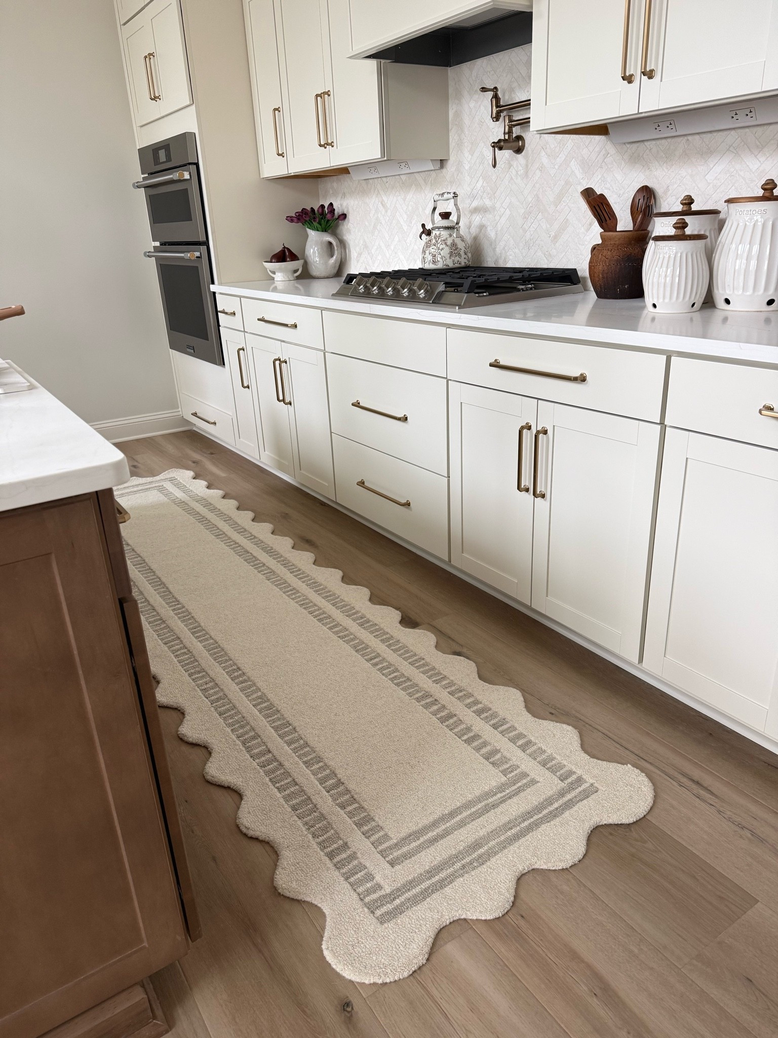 One of my favorite runners is back in stock! Decided to try it in the kitchen and it’s perfect 👌🏽

Kitchen runner, Loloi rugs, scallop rug

#LTKHome #LTKSaleAlert #LTKSeasonal